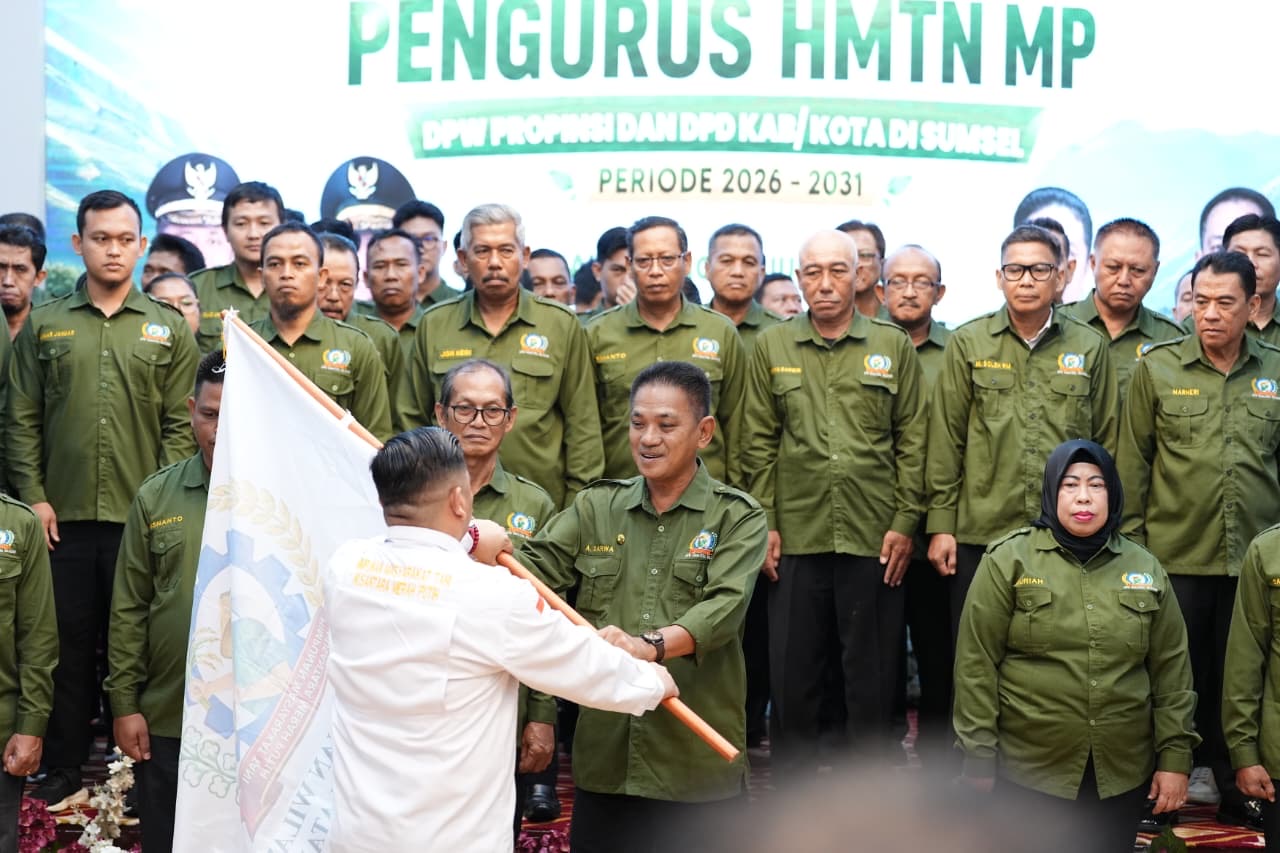 Hadiri Pelantikan HMTN MP Sumsel, Herman Deru Ajak Ubah Mindset Petani Jadi Entrepreneur Tangguh