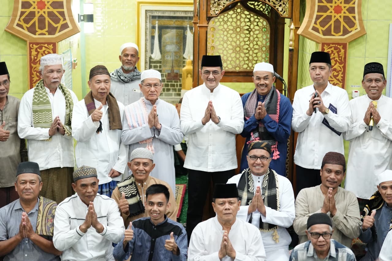 Safari Ramadhan di Masjid Al-Kautsar Sako, Sekda Sumsel Puji Kemakmuran dan Semangat Gotong Royong Warga