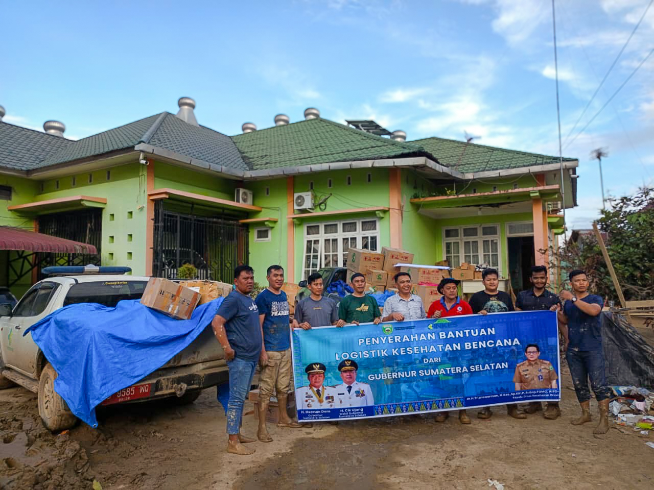 Sumsel Tangguh, Tamiang Sembuh: Tim Medis Sumsel Jadi yang Pertama Tembus Lokasi Banjir