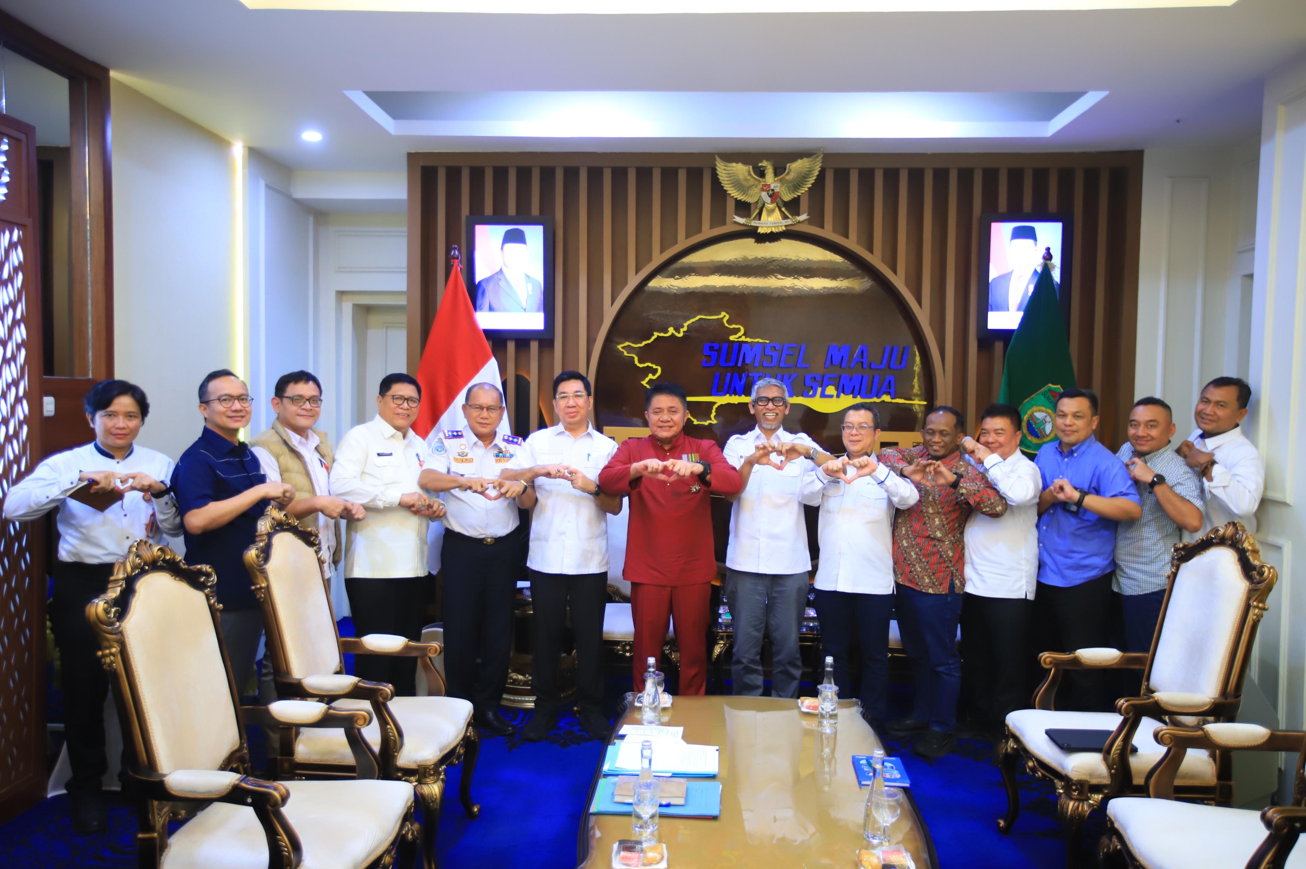 Gubernur Herman Deru dan PT Pelindo Bahas Percepatan Pelabuhan Tanjung Carat