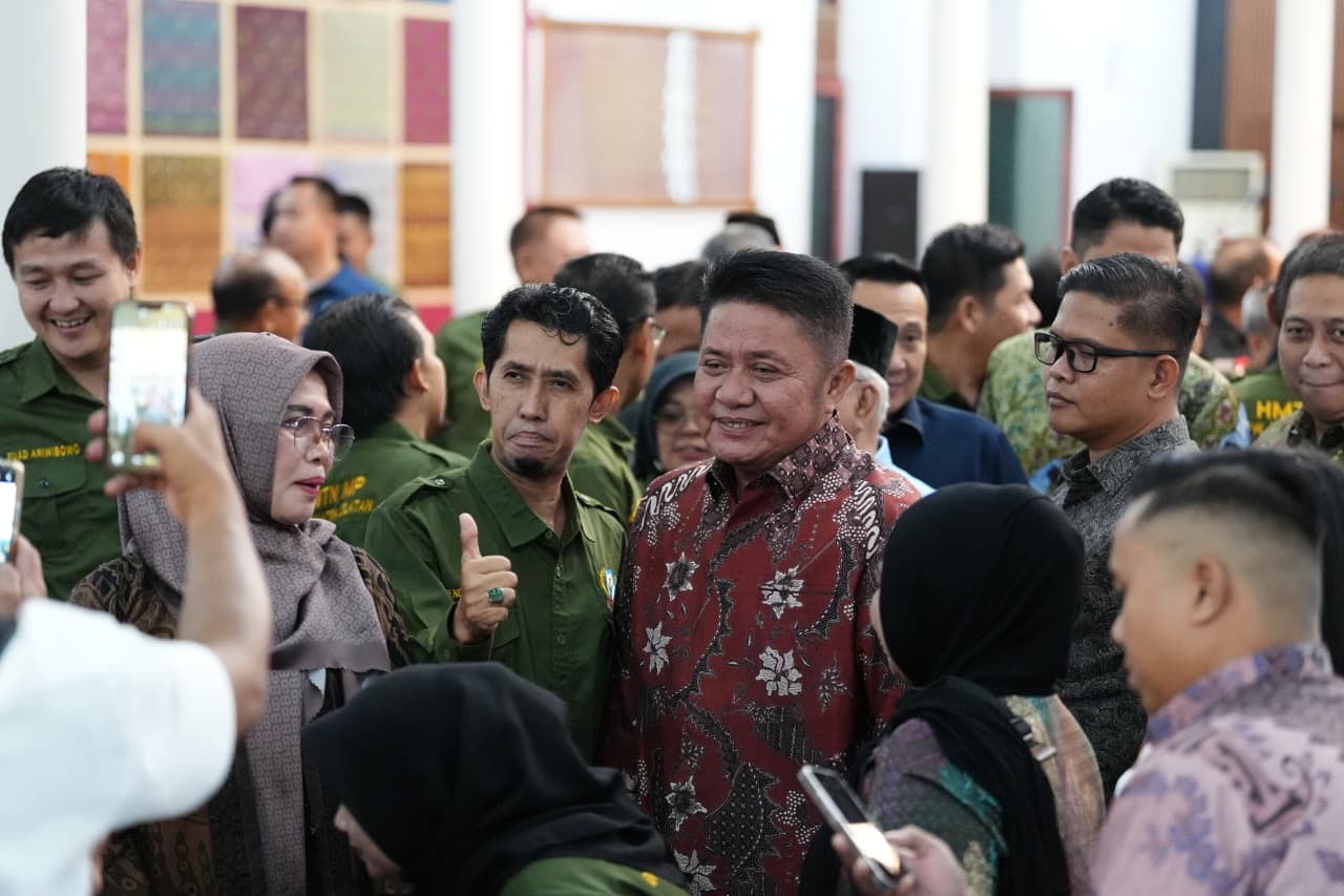 Hadiri Pelantikan HMTN MP Sumsel, Herman Deru Ajak Ubah Mindset Petani Jadi Entrepreneur Tangguh
