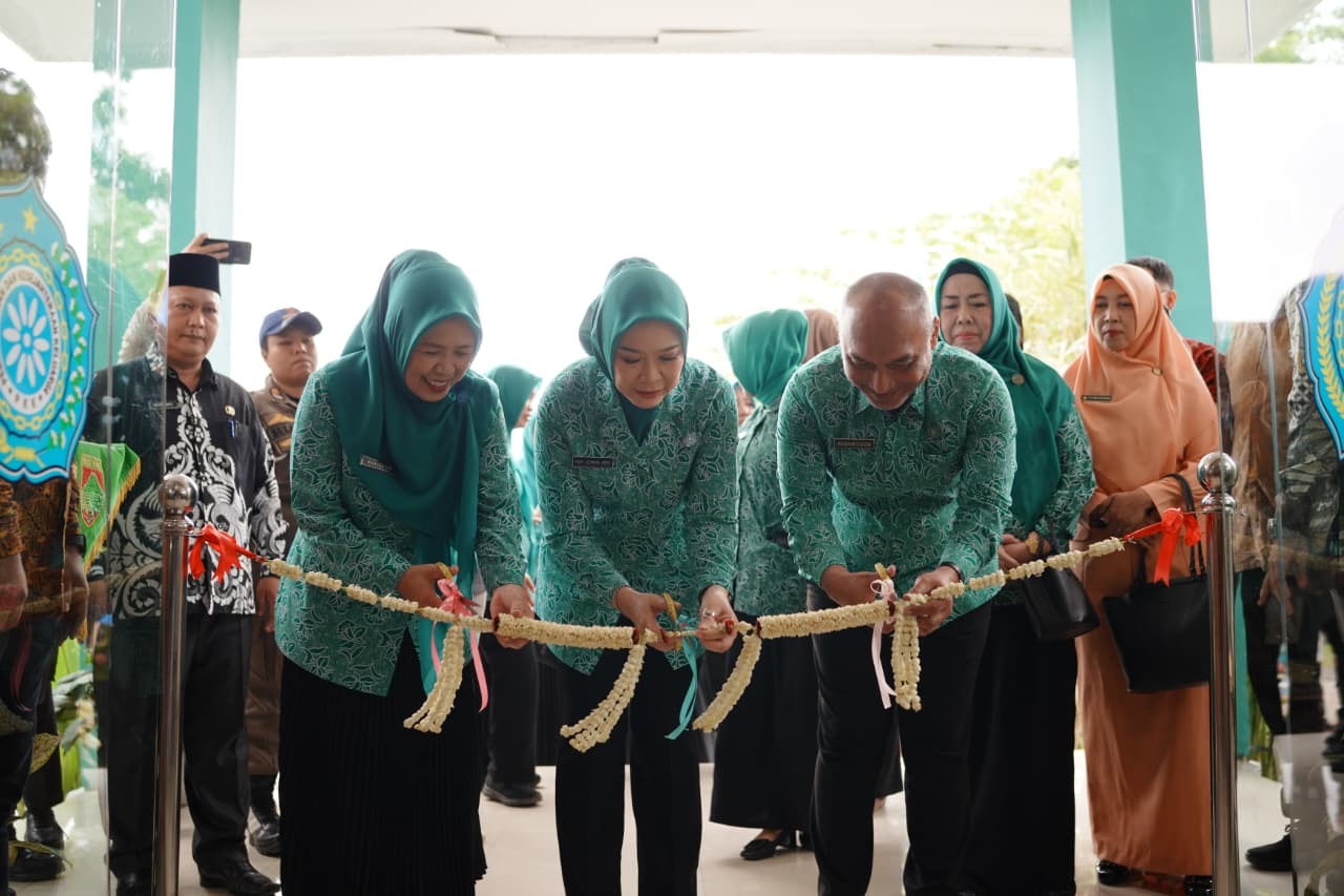 RESMIKAN SEKRETARIAT PKK MUSI RAWAS, FEBY DERU AJAK KADER OPTIMALKAN POTENSI LOKAL