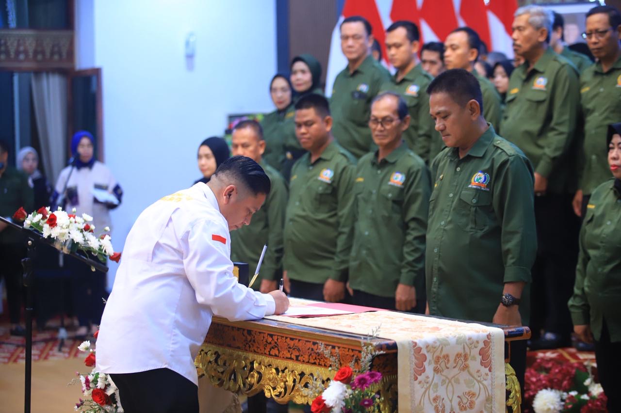 Hadiri Pelantikan HMTN MP Sumsel, Herman Deru Ajak Ubah Mindset Petani Jadi Entrepreneur Tangguh