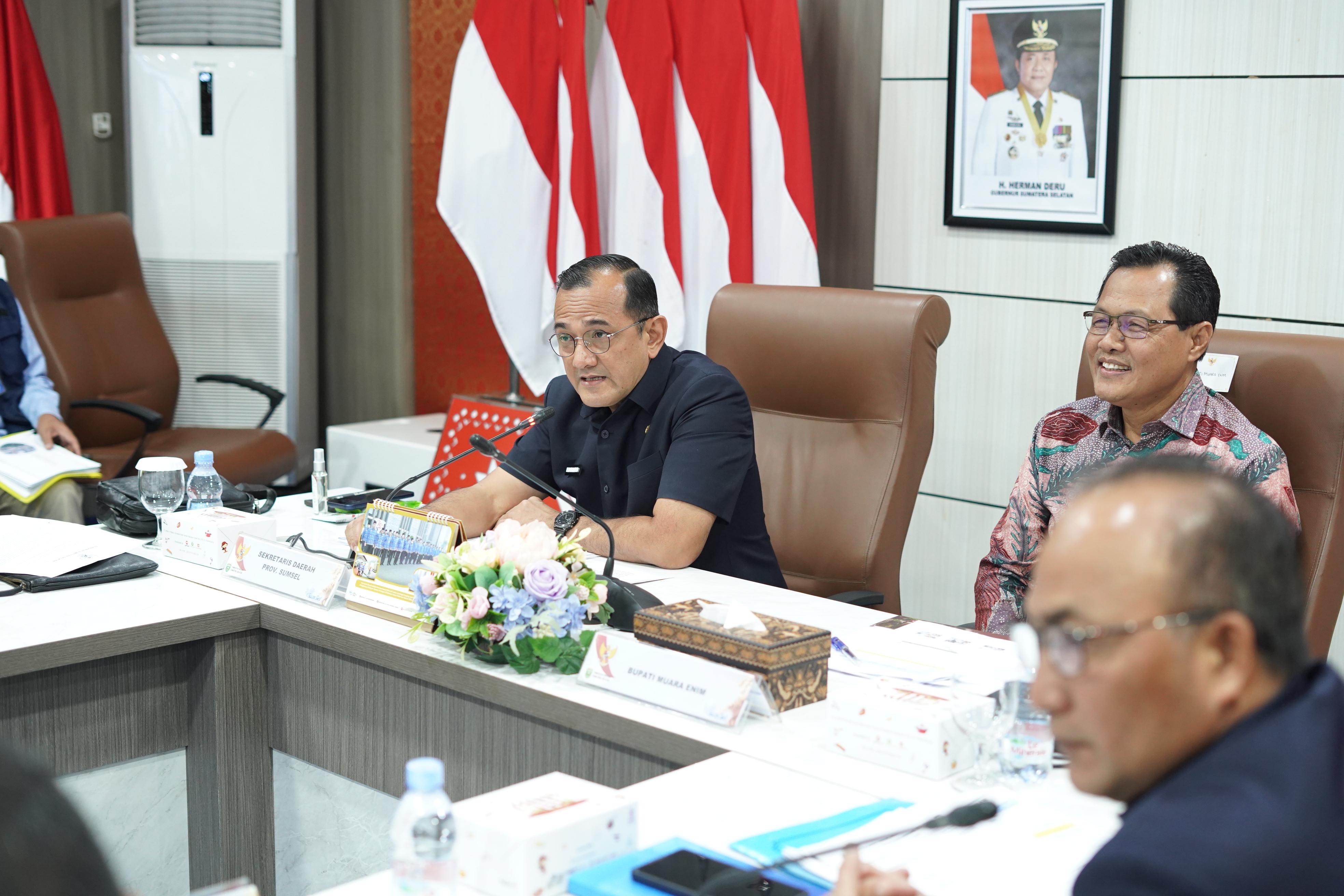 Sekda Sumsel Pimpin Rapat Percepatan Pembangunan Fly Over Perlintasan Sebidang di Muara Enim