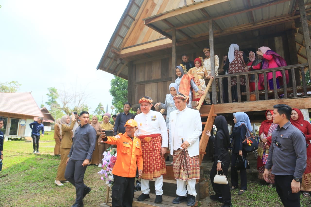 Gubernur Herman Deru Resmikan Rumah Baghi, Hadirkan Pusat Konsultasi Hukum bagi Masyarakat Pagaralam