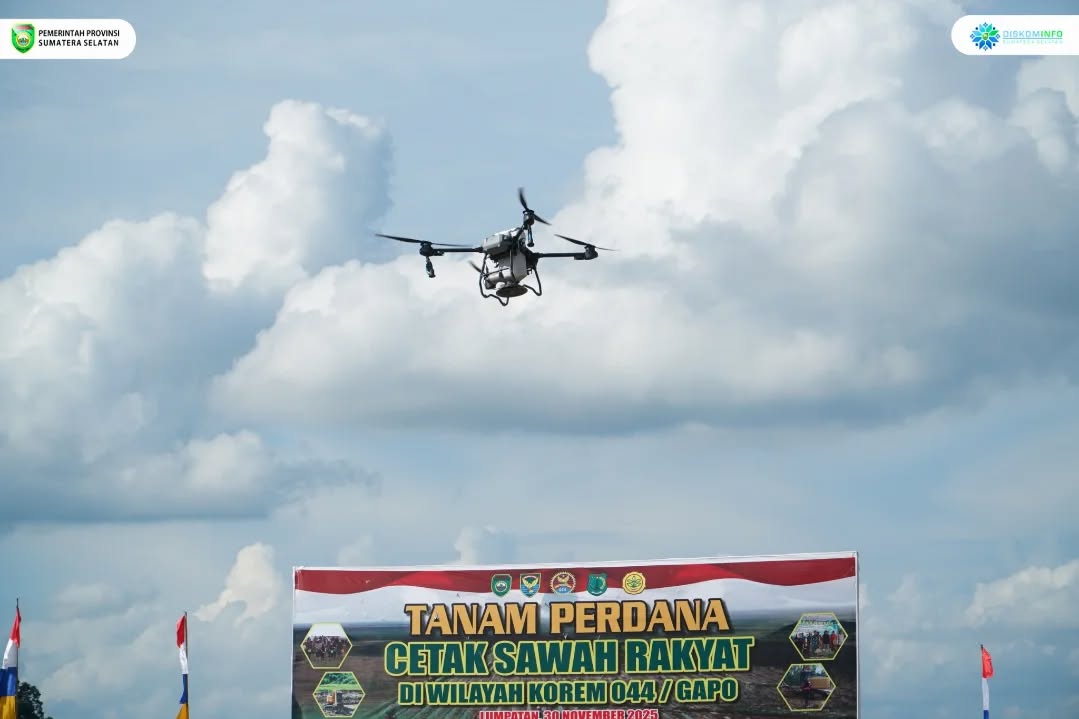 Dari 8 ke 5 Besar Nasional, HD Bidik Sumsel Masuk 3 Besar Lumbung Pangan Lewat Tanam Serentak Cetak Sawah Rakyat