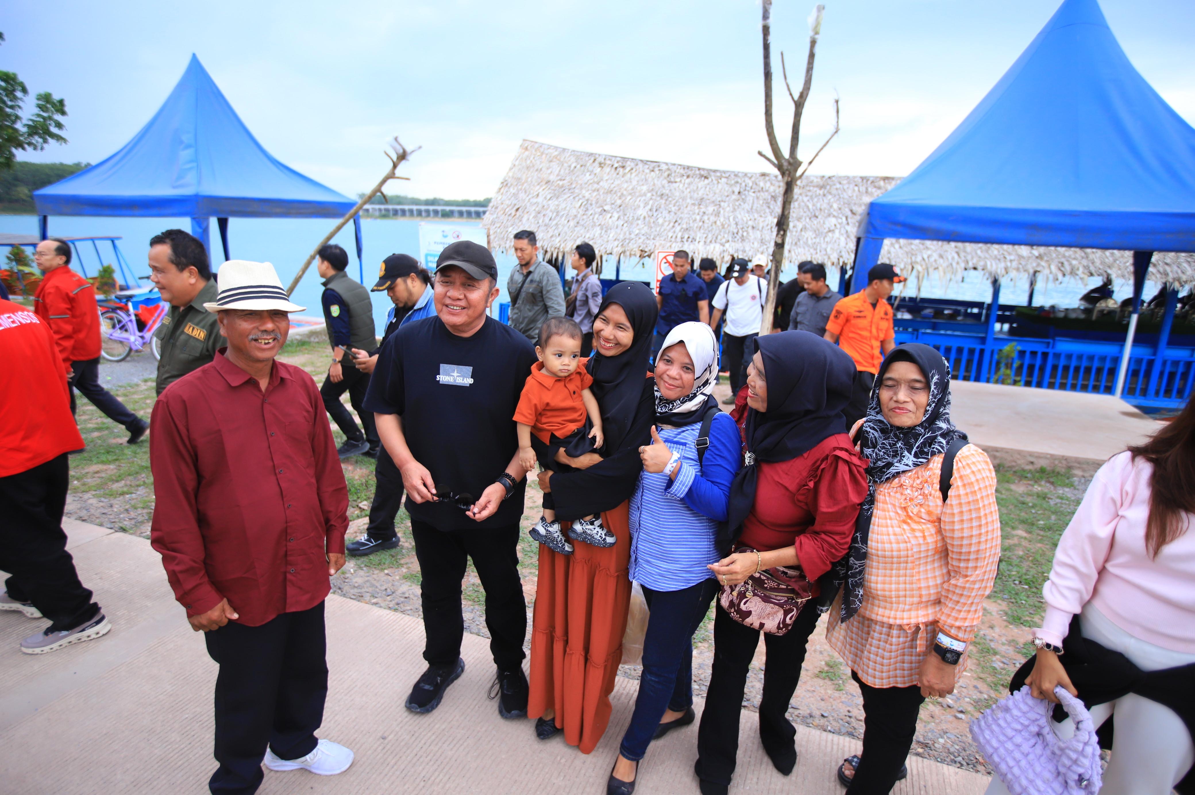Optimalkan Wisata Daerah, Herman Deru Dorong Pengembangan Destinasi Baru Danau Biru di Ogan Ilir