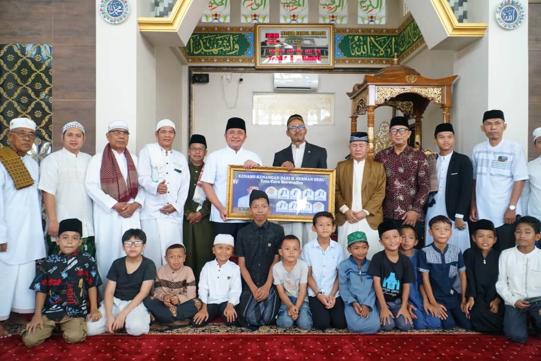 Bukan Sekadar Tempat Ibadah, Herman Deru Berharap Masjid Jadi Pusat Kegiatan Sosial Masyarakat