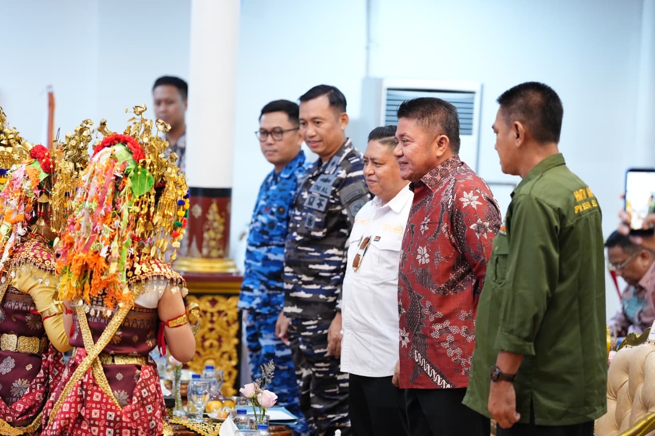 Hadiri Pelantikan HMTN MP Sumsel, Herman Deru Ajak Ubah Mindset Petani Jadi Entrepreneur Tangguh