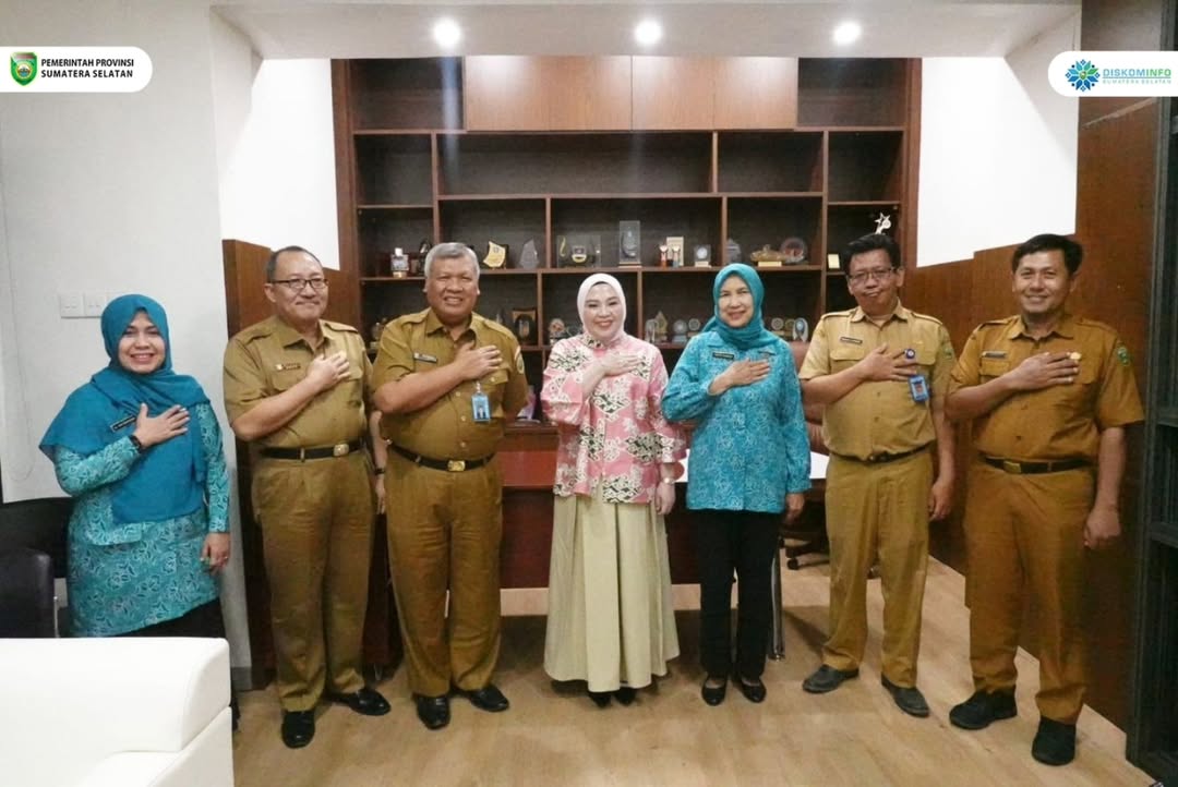 TP PKK Sumsel Gandeng Dinsos Salurkan Bantuan dan Canangkan GSMP di Panti Sosial