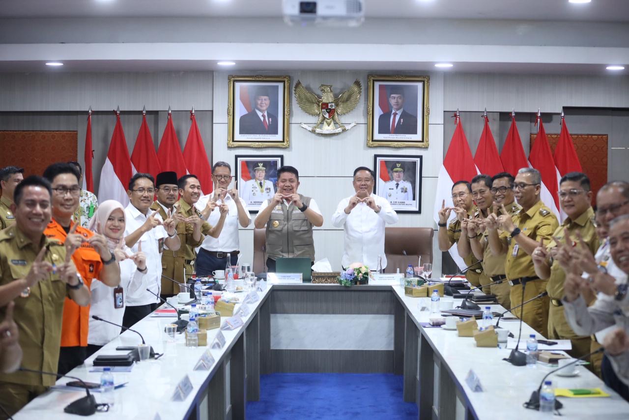 Sinergi Pemprov-Pemkot Atasi Banjir di Palembang, Herman Deru Bentuk Satgas Khusus  dan Perintahkan Perbaikan 21 Box Culvert Terdampak LRT