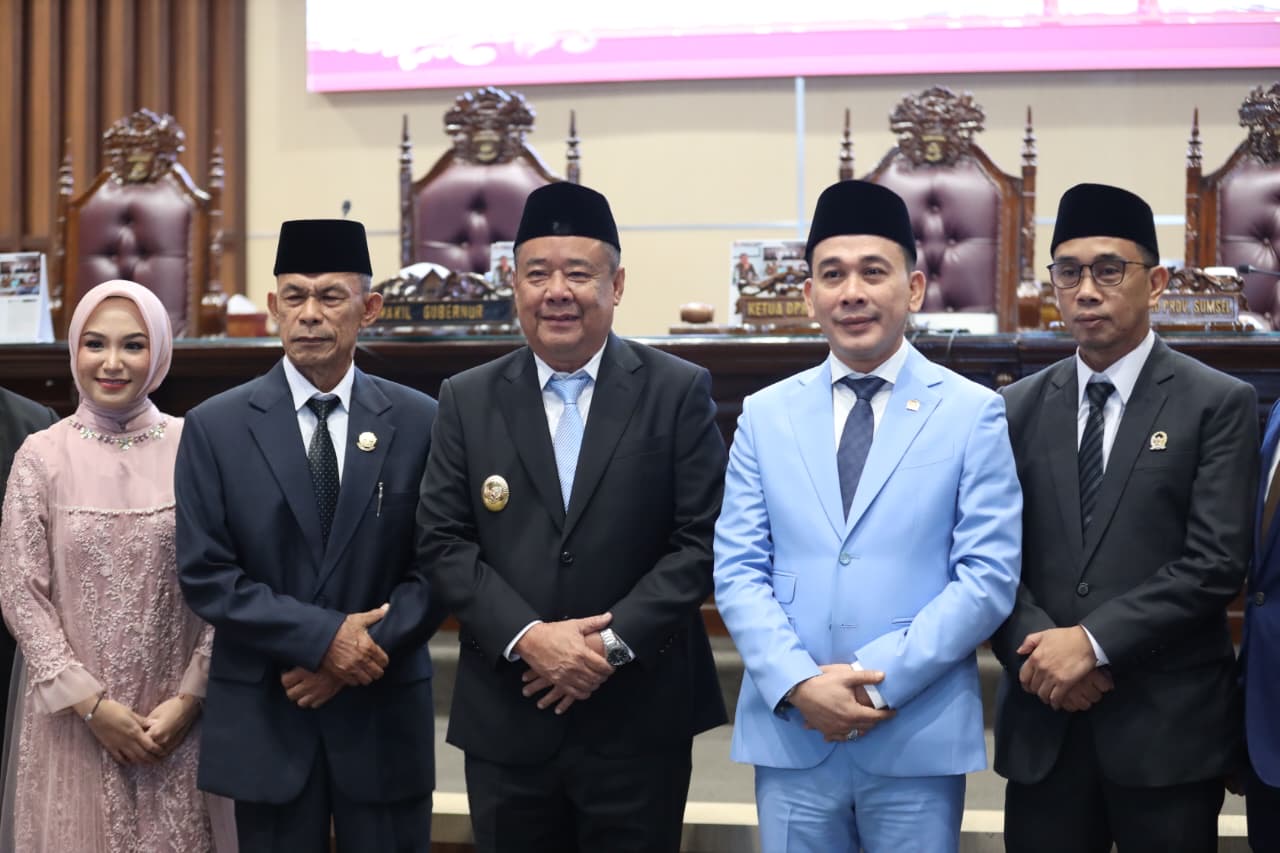 Hadiri Rapat Paripurna PAW Anggota DPRD Sumsel 2024-2029, Cik Ujang " Perjuangkan dan Wujudkan aspirasi Masyarakat"