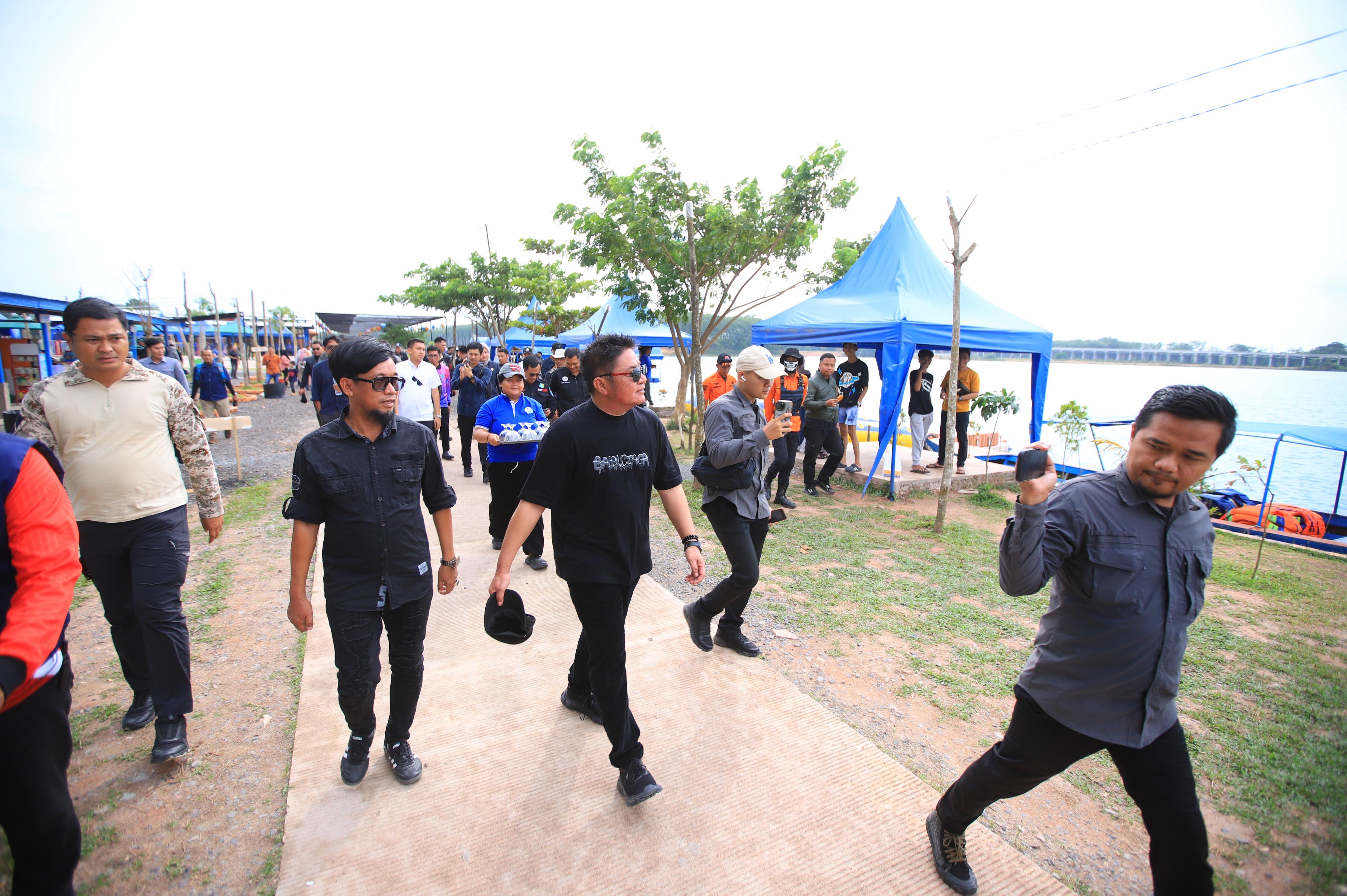 Optimalkan Wisata Daerah, Herman Deru Dorong Pengembangan Destinasi Baru Danau Biru di Ogan Ilir