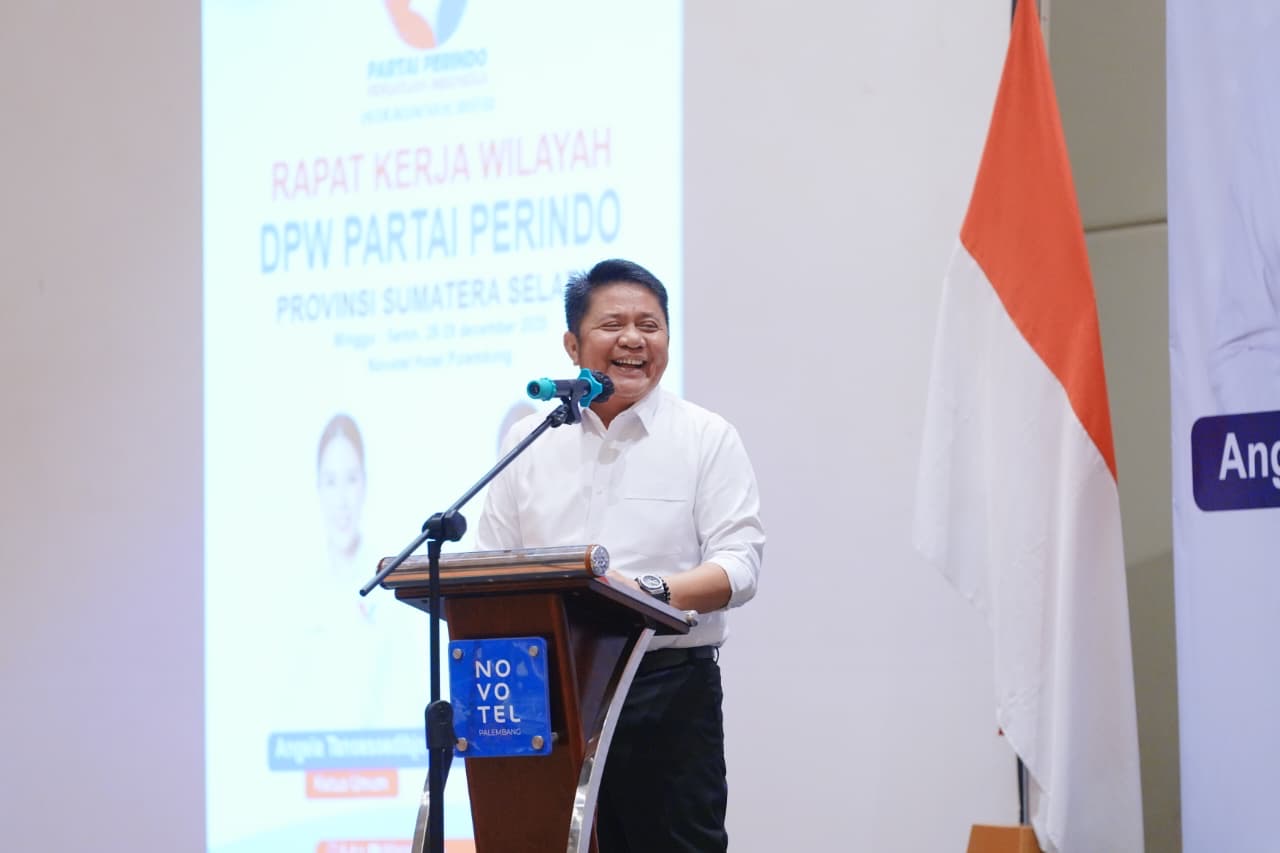 Gubernur HD : Bangun Hubungan Baik Antara Parpol dan Masyarakat Melalui Literasi Politik yang Sehat