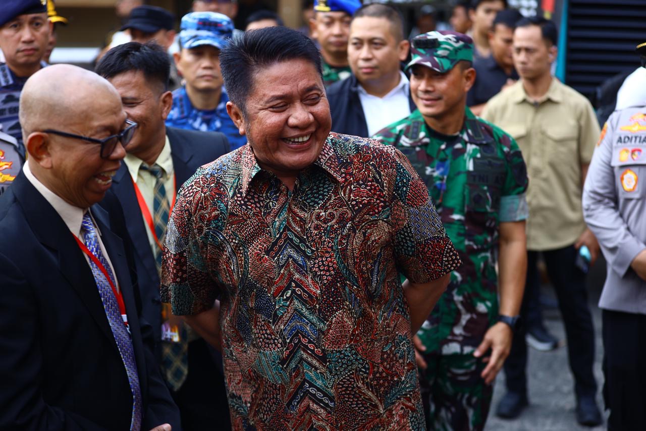 Gubernur Herman Deru Tinjau Pos Operasi Lilin Musi 2025, Pastikan Natal Berjalan Aman dan Nyaman