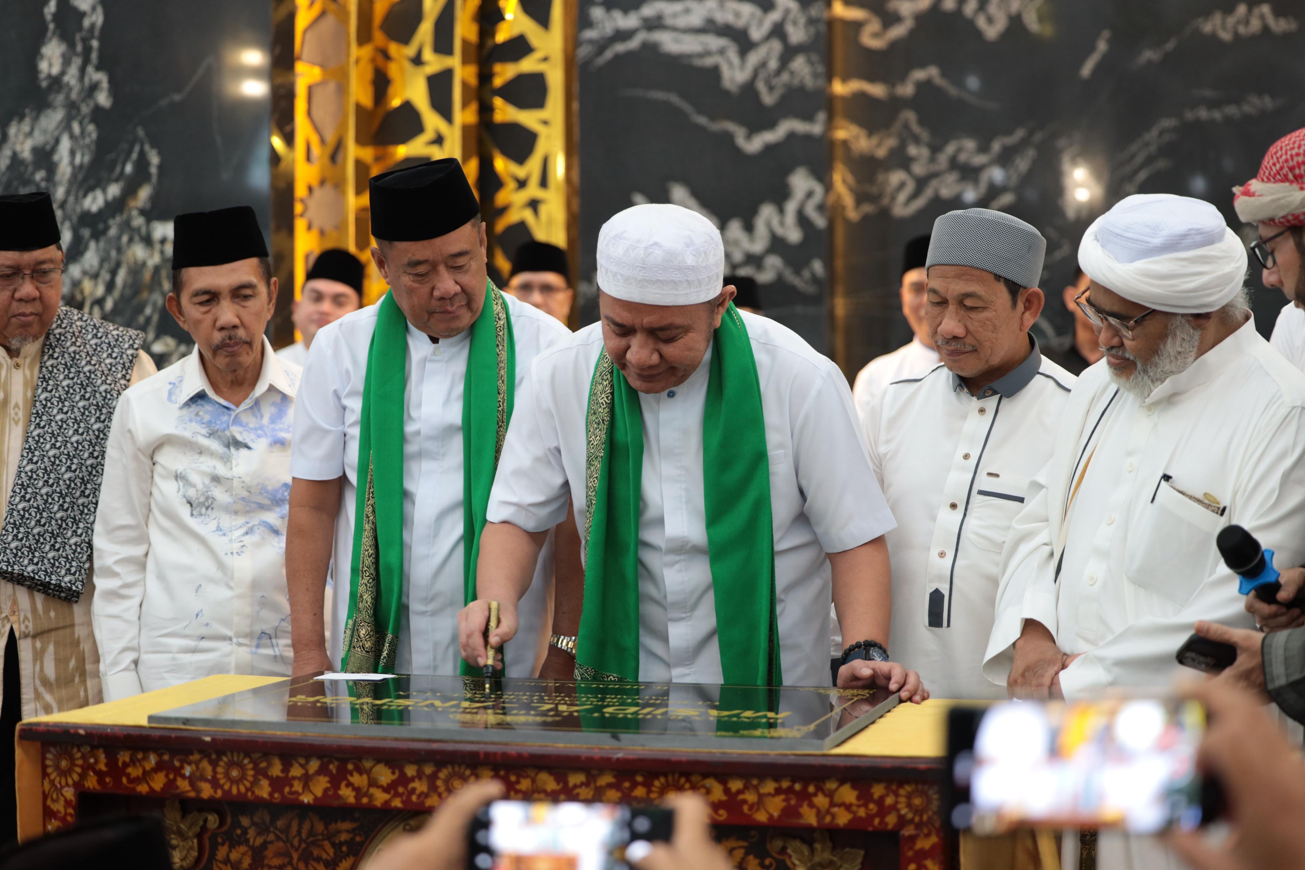 Gubernur H. Herman Deru Meresmikan Masjid Al-Anshor, Sarana Ibadah dan Pusat Kegiatan Kemasyarakatan