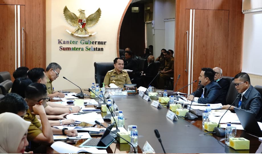 Pj Gubernur Sumsel Fatoni Pimpin Rapat Evaluasi Kinerja Pt Bpr Sumsel Sumselprov