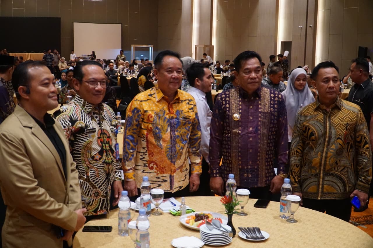 Hadiri Seminar Desa Narkoba, Wagub Cik Ujang: Desa Harus Jadi Garda Terdepan Pencegahan Narkoba