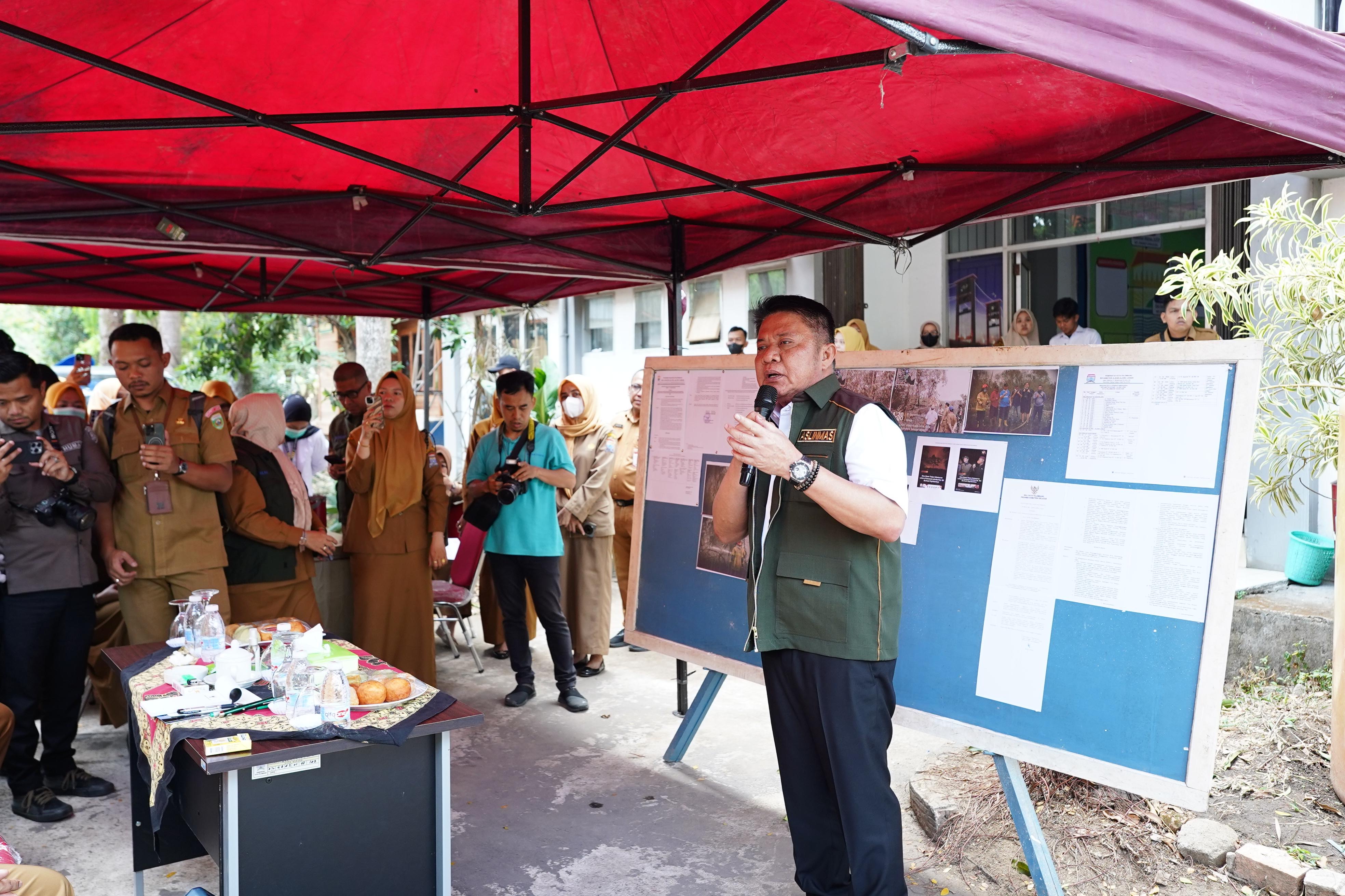 Tinjau Posko Karhutla Alang-Alang Lebar, Gubernur Herman Deru Pastikan Kesiapan Satgas dan Penanganan Dampak Kekeringan