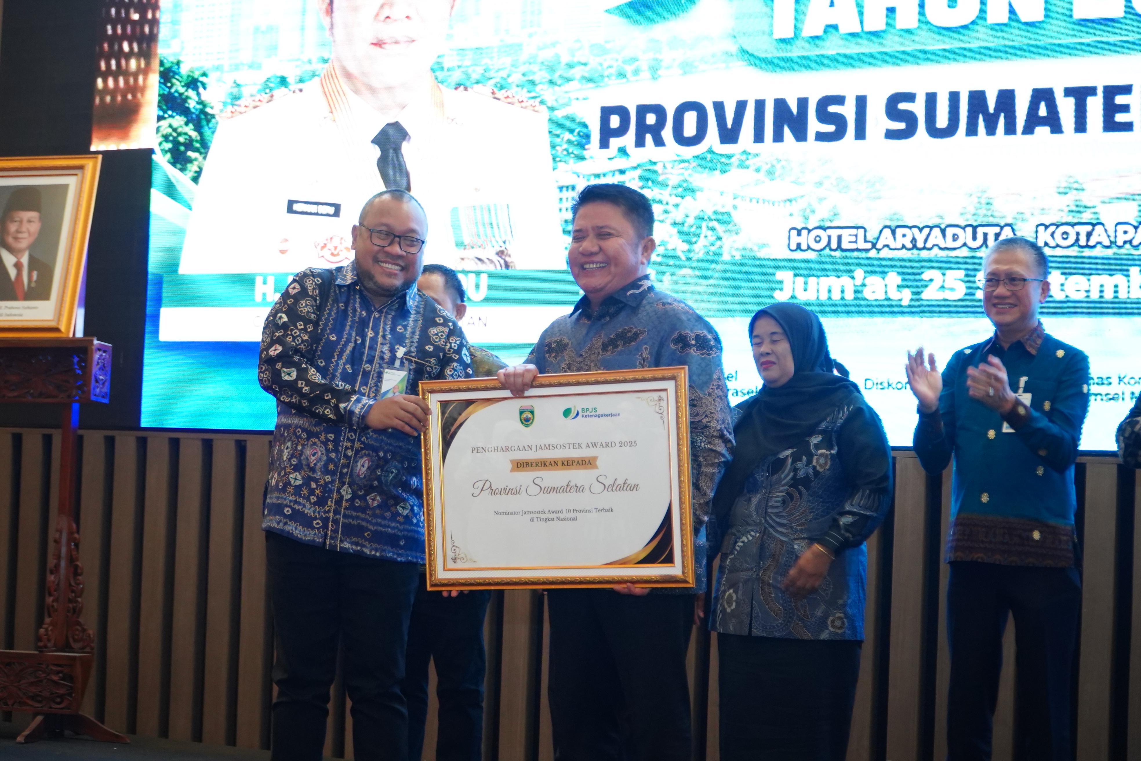 Gubernur Herman Deru Apresiasi Jamsostek Award 2025, Dukung Perlindungan Pekerja Informal di Sumsel