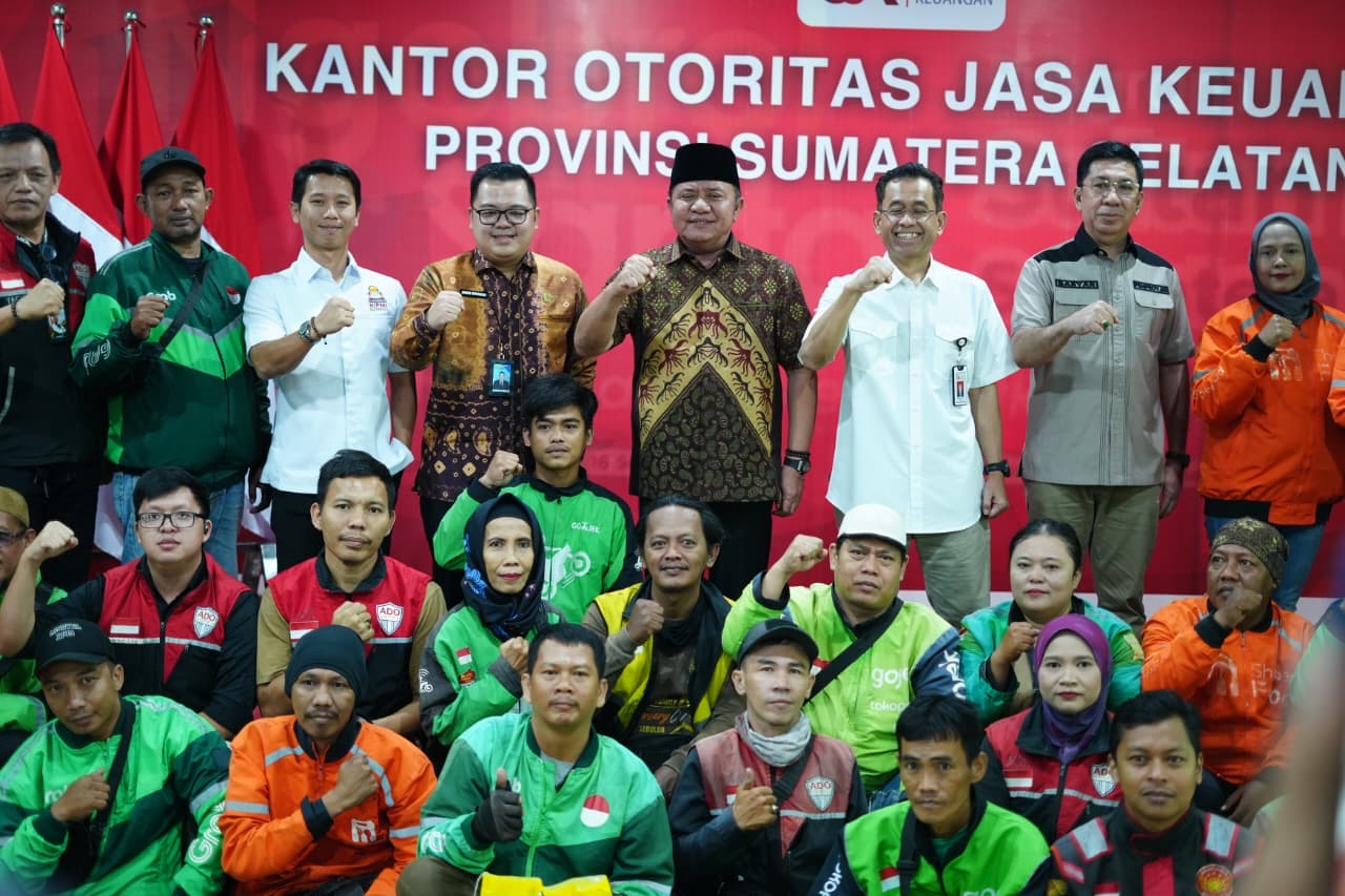 Herman Deru Apresiasi Kepedulian Sultan Muda Sumsel, Salurkan Bantuan Beras untuk Masyarakat Terdampak Karhutla